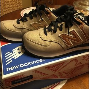 NEW BALANCE
